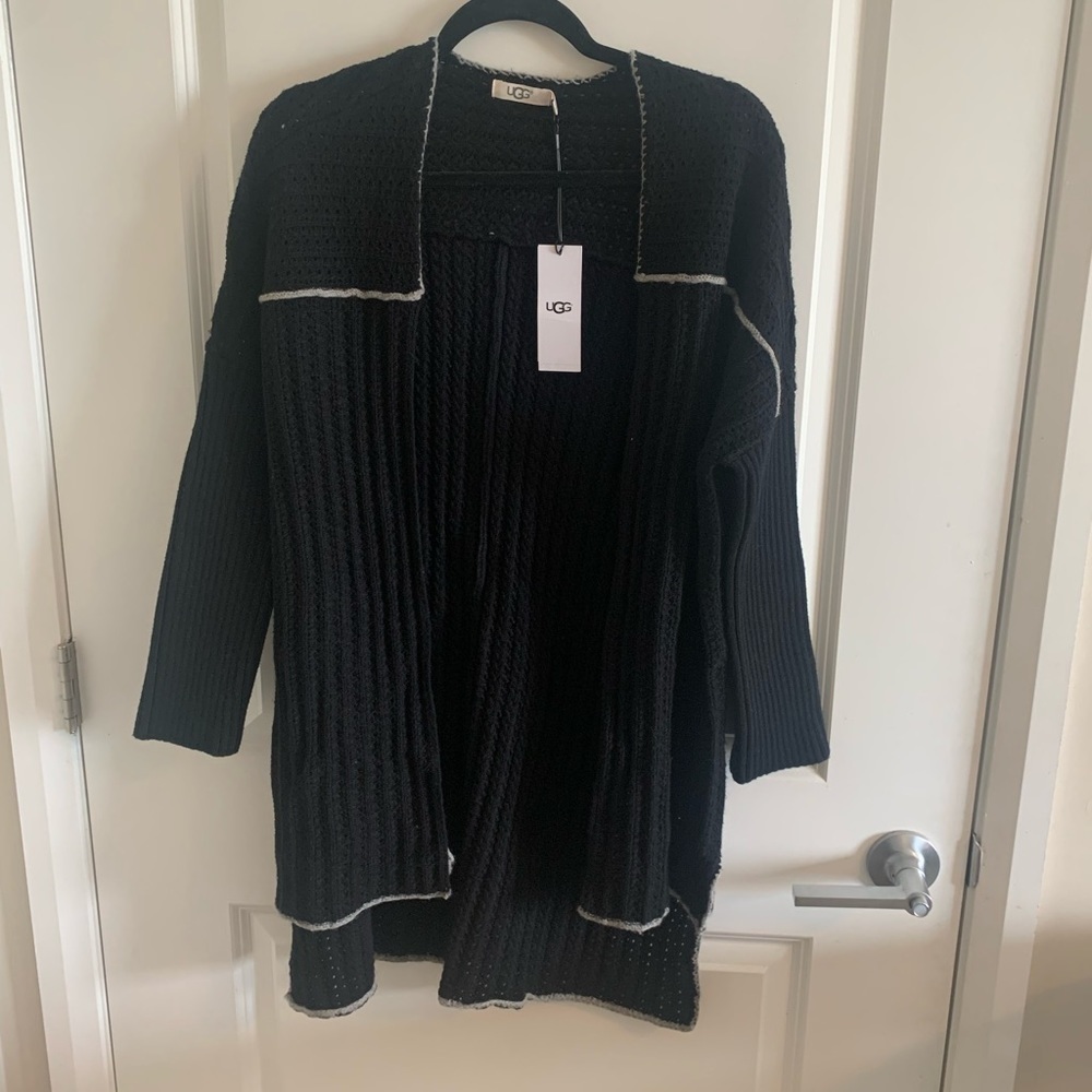 UGG Riley Pom Pom Pull Knit sweater size XS/S - Picture 6 of 10